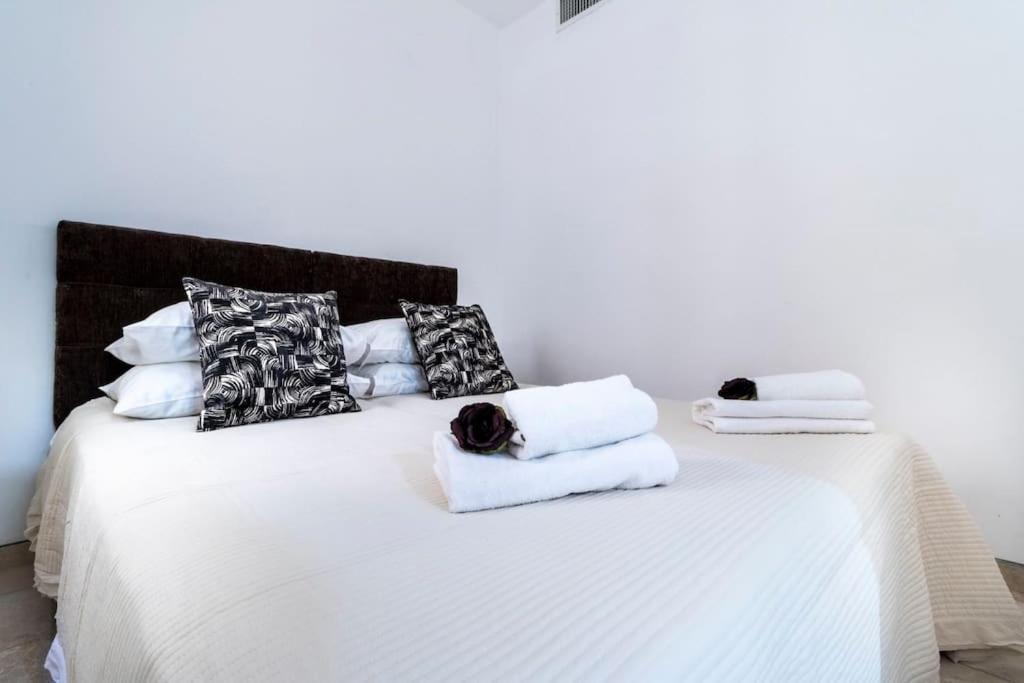 Luxury 3 Bedroom Apt, Harav Kook7 Jerusalem Exterior foto