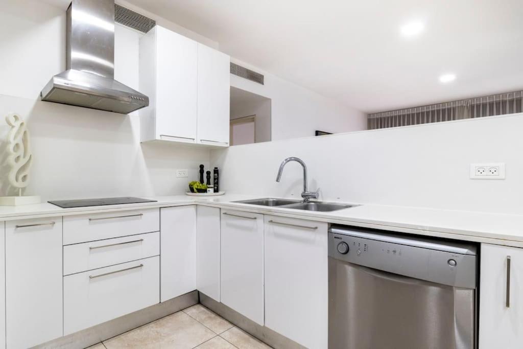 Luxury 3 Bedroom Apt, Harav Kook7 Jerusalem Exterior foto