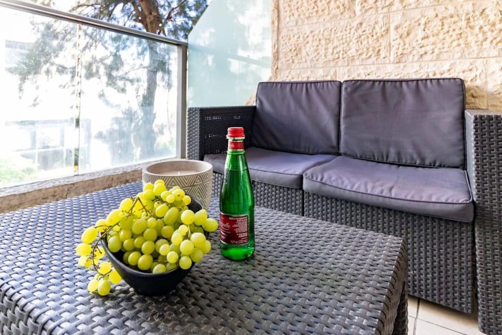 Luxury 3 Bedroom Apt, Harav Kook7 Jerusalem Exterior foto