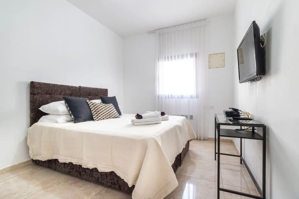 Luxury 3 Bedroom Apt, Harav Kook7 Jerusalem Exterior foto