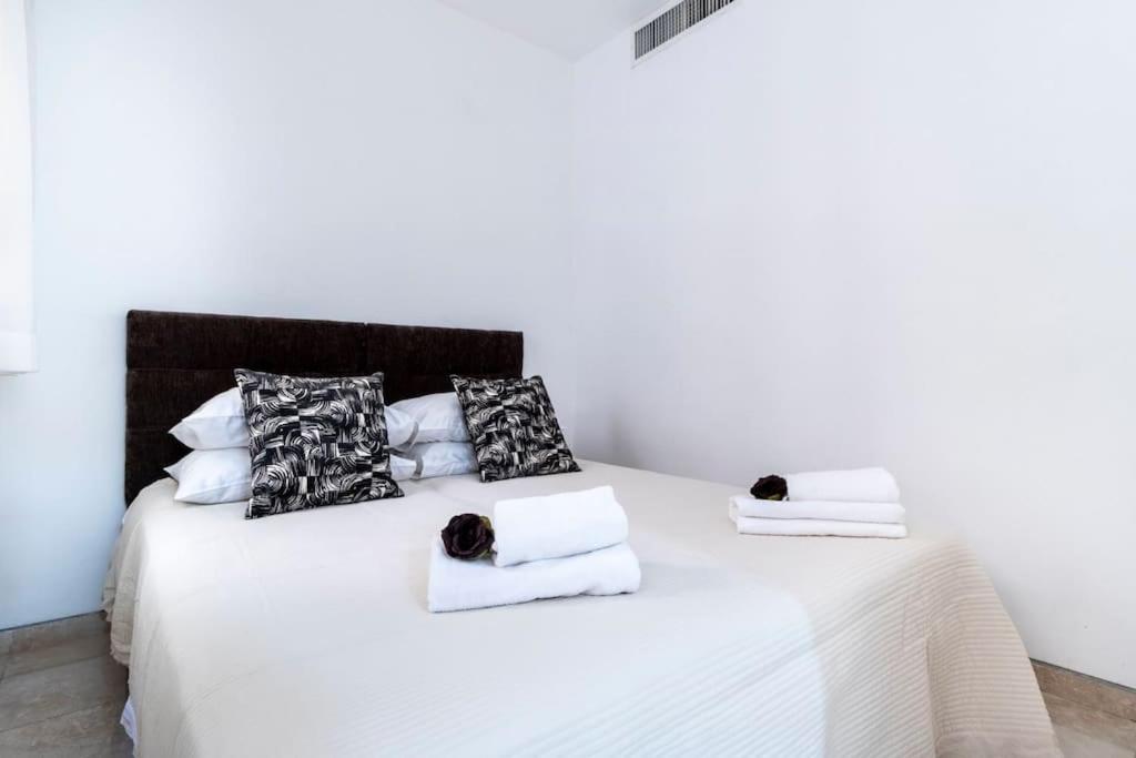 Luxury 3 Bedroom Apt, Harav Kook7 Jerusalem Exterior foto